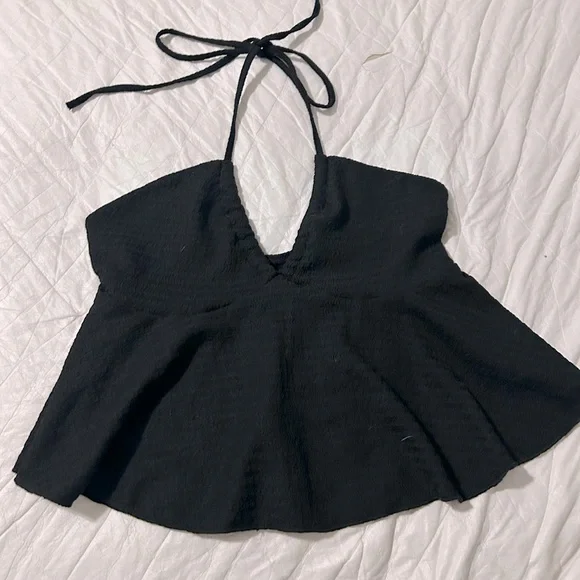 black halter crop top - Picture 1 of 3